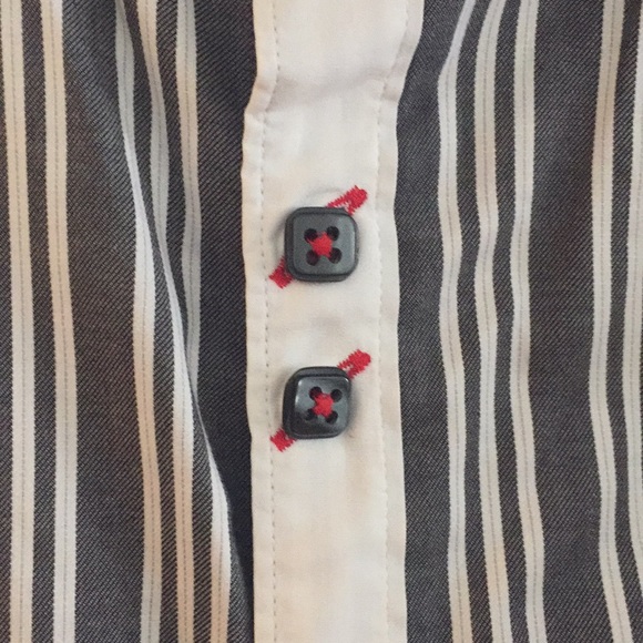 XOOS Men’s Button-Down - Picture 2 of 4